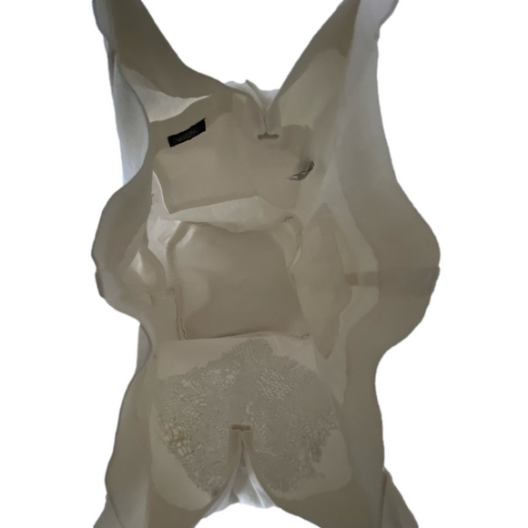 New Lauren Moshi Lace Skull Tote - Picture 5 of 10